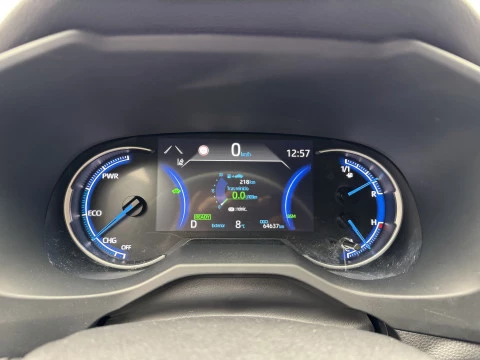 Toyota Rav4 2.5l 220H Style