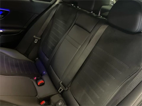 Mercedes-Benz Clase C 220 d Berlina