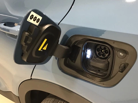 Volvo XC40 Recharge Single Extended Plus Auto
