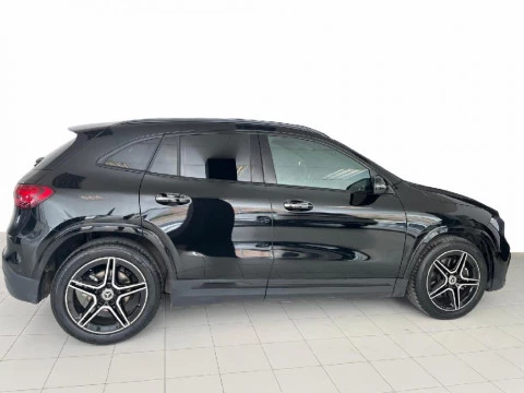 Mercedes-Benz GLA 2.0 GLA 200 D DCT 150 5P