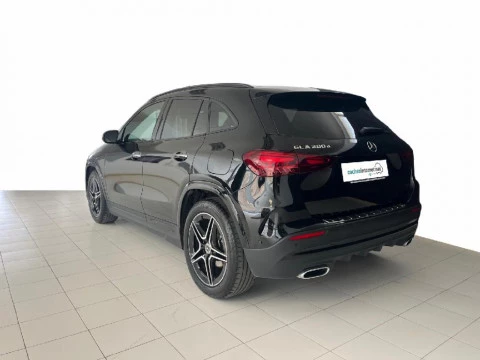 Mercedes-Benz GLA 2.0 GLA 200 D DCT 150 5P