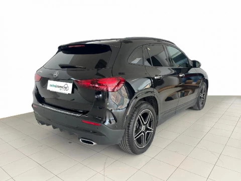 Mercedes-Benz GLA 2.0 GLA 200 D DCT 150 5P