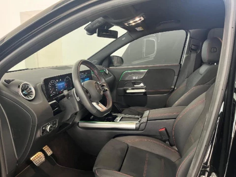 Mercedes-Benz GLA 2.0 GLA 200 D DCT 150 5P