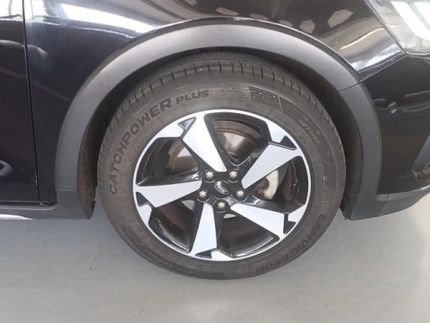 Ford Focus 1.0 Ecoboost MHEV 114kW Active Auto