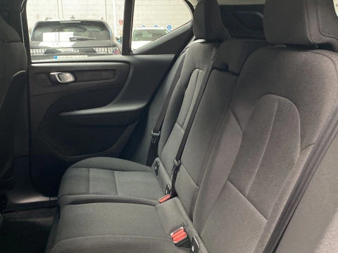 Volvo XC40 1.5 T2 MOMENTUM CORE 5P