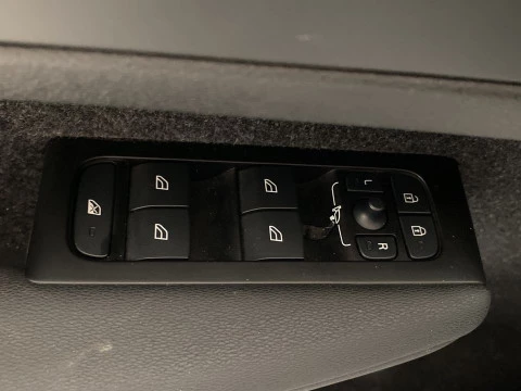 Volvo XC40 1.5 T2 MOMENTUM CORE 5P