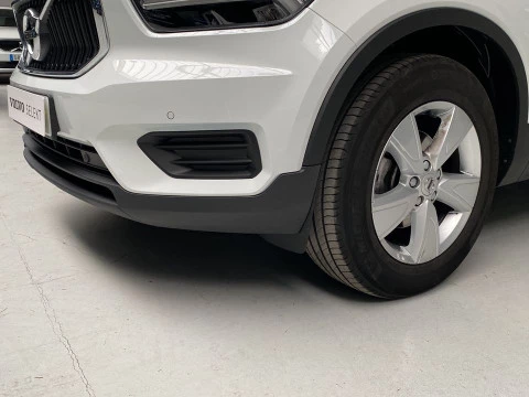 Volvo XC40 1.5 T2 MOMENTUM CORE 5P