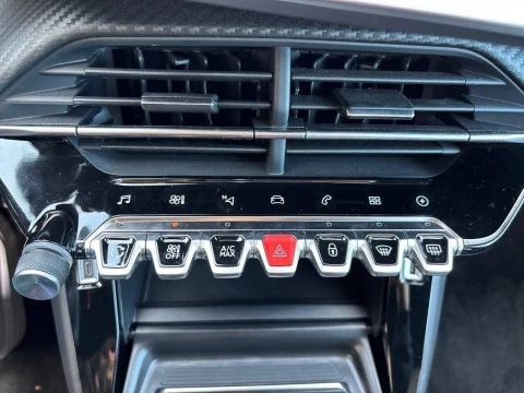 Peugeot e-208 GT Eléctrico 156 (115 Kw)