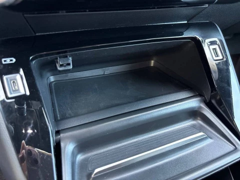 Peugeot e-208 GT Eléctrico 156 (115 Kw)