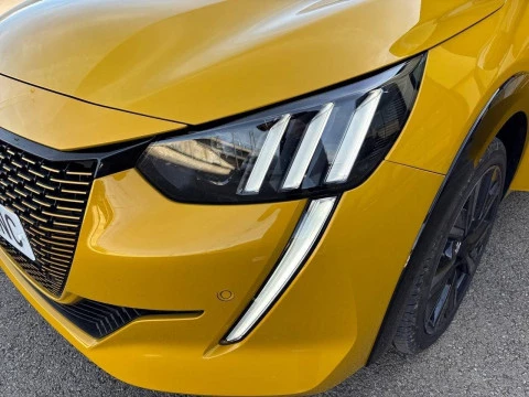 Peugeot e-208 GT Eléctrico 156 (115 Kw)