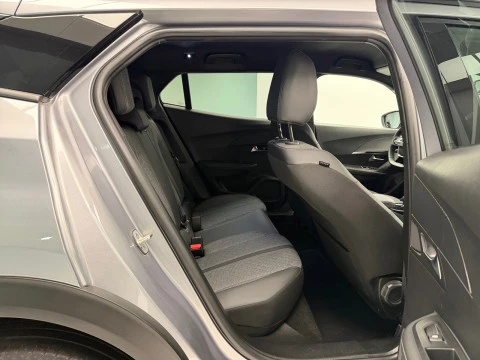 Peugeot 2008 Allure Gasolina 100 S&S 6 Vel. MAN