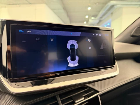 Peugeot 2008 Allure Gasolina 100 S&S 6 Vel. MAN