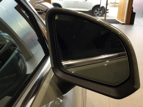 Volvo XC40 T4 RECHARGE CORE