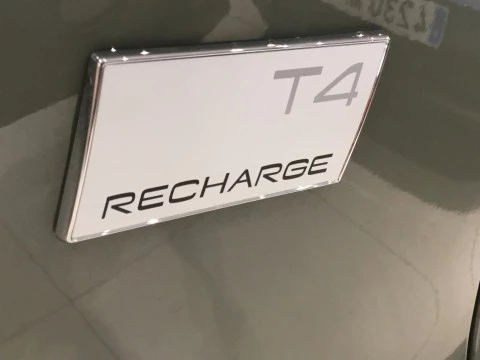 Volvo XC40 T4 RECHARGE CORE