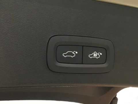 Volvo XC40 T4 RECHARGE CORE