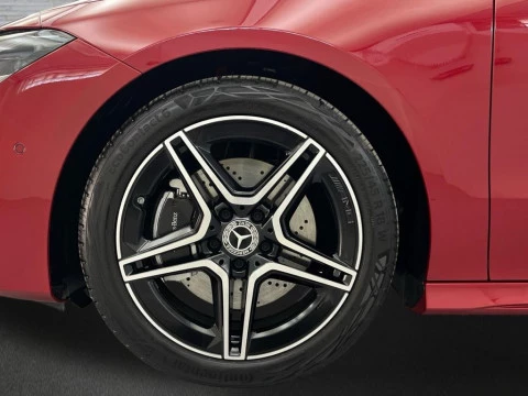 Mercedes-Benz CLA 220 D DCT