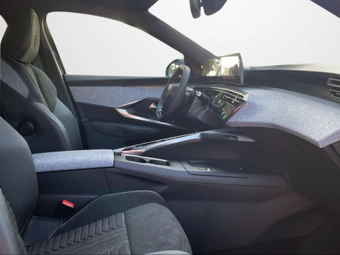 Peugeot e-5008 GT Eléctrico 157kW