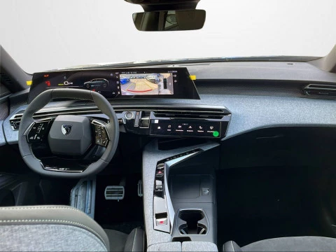 Peugeot e-5008 GT Eléctrico 157kW