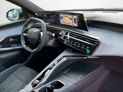 Peugeot e-5008 GT Eléctrico 157kW