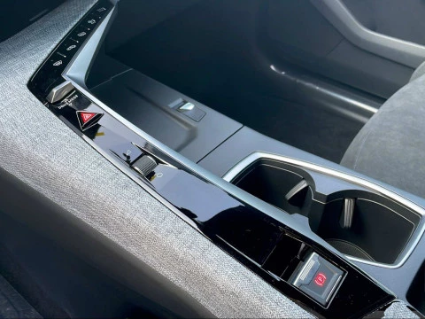 Peugeot e-5008 GT Eléctrico 157kW