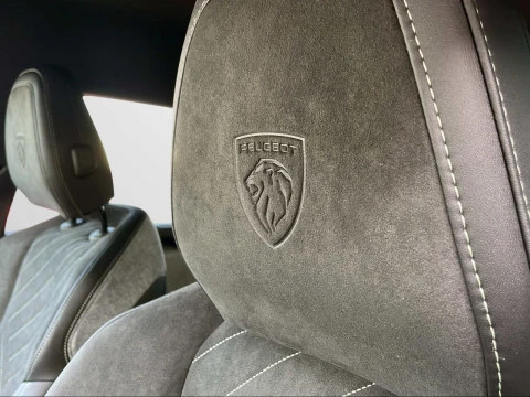 Peugeot e-5008 GT Eléctrico 157kW