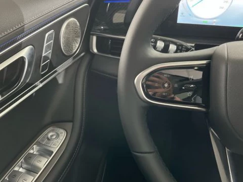 EBRO S700 1.5 TGDI PHEV Luxury E-CVT