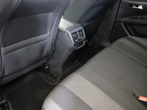Peugeot 3008 1.5 BLUEHDI 96KW STYLE S&S 5P