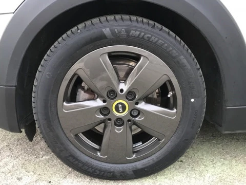 MINI Cooper  SE 135 kW (184 CV)