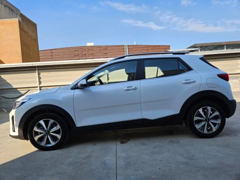 Kia Stonic DRIVE 1.0 T-GDI MHEV 100CV DCT 5P