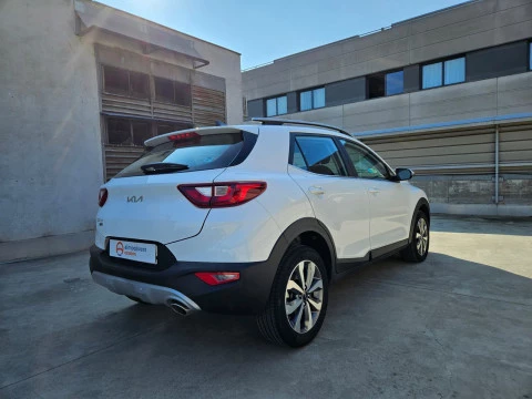 Kia Stonic DRIVE 1.0 T-GDI MHEV 100CV DCT 5P