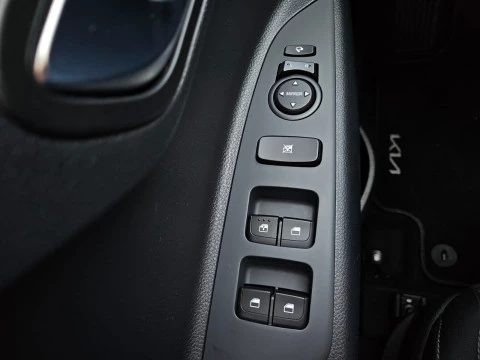 Kia Stonic DRIVE 1.0 T-GDI MHEV 100CV DCT 5P