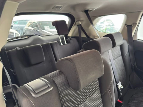 Mitsubishi Outlander 200 MPI CVT Motion 2WD 7 plazas