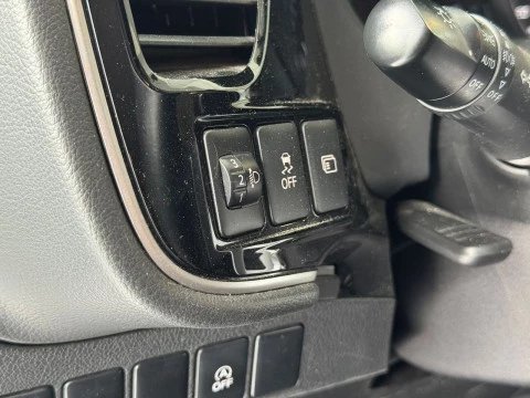 Mitsubishi Outlander 200 MPI CVT Motion 2WD 7 plazas