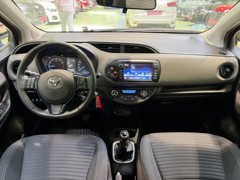 Toyota Yaris 70 Active 51 kW (69 CV)