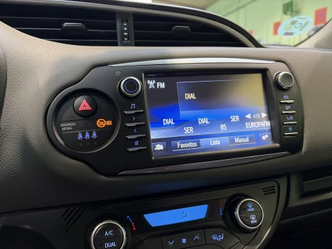 Toyota Yaris 70 Active 51 kW (69 CV)