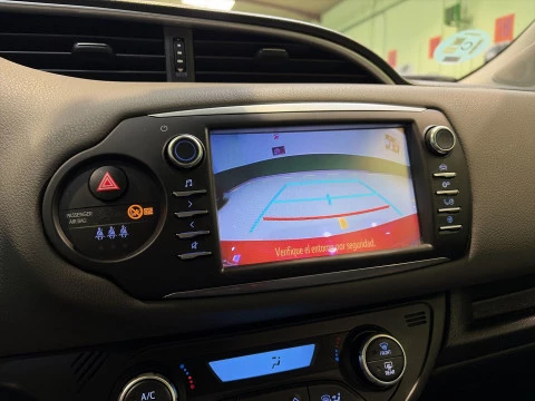 Toyota Yaris 70 Active 51 kW (69 CV)