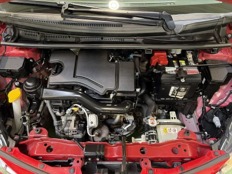 Toyota Yaris 70 Active 51 kW (69 CV)
