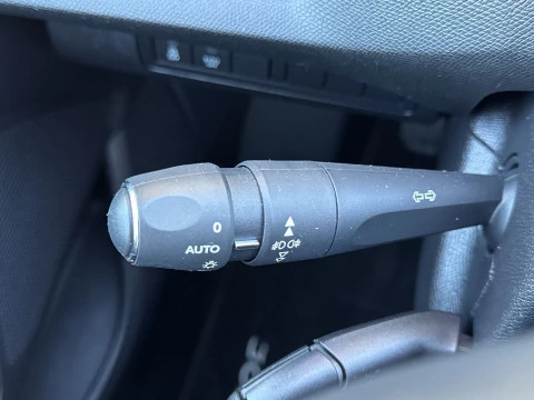 Peugeot 308 PureTech 130 SANDS Allure 96 kW (130 CV)