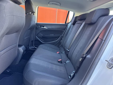 Peugeot 308 PureTech 130 SANDS Allure 96 kW (130 CV)