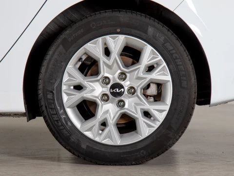 Kia Ceed 1.0 T-GDi 88kW (120CV) Drive Kia Ceed 1.0 T-GDi 88kW (120CV) Drive