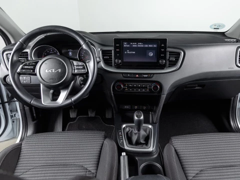 Kia Ceed 1.0 T-GDi 88kW (120CV) Drive Kia Ceed 1.0 T-GDi 88kW (120CV) Drive