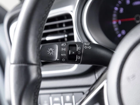 Kia Ceed 1.0 T-GDi 88kW (120CV) Drive Kia Ceed 1.0 T-GDi 88kW (120CV) Drive