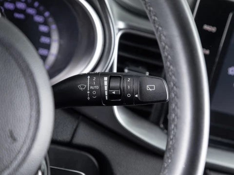 Kia Ceed 1.0 T-GDi 88kW (120CV) Drive Kia Ceed 1.0 T-GDi 88kW (120CV) Drive