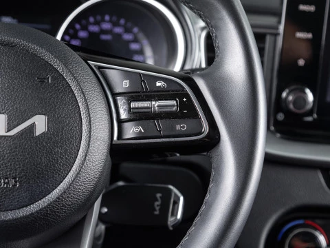 Kia Ceed 1.0 T-GDi 88kW (120CV) Drive Kia Ceed 1.0 T-GDi 88kW (120CV) Drive