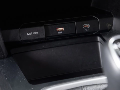 Kia Ceed 1.0 T-GDi 88kW (120CV) Drive Kia Ceed 1.0 T-GDi 88kW (120CV) Drive