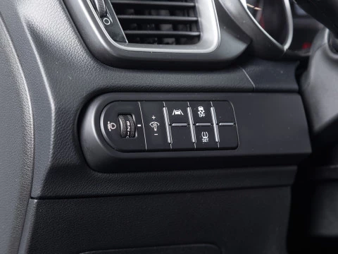 Kia Ceed 1.0 T-GDi 88kW (120CV) Drive Kia Ceed 1.0 T-GDi 88kW (120CV) Drive