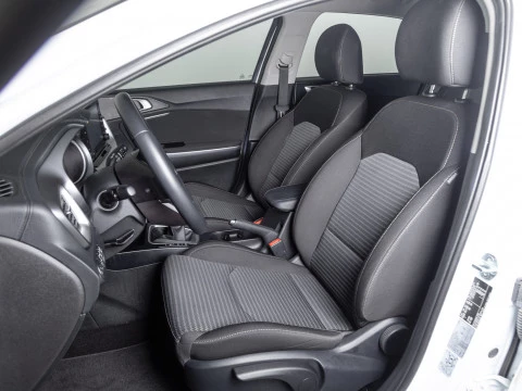 Kia Ceed 1.0 T-GDi 88kW (120CV) Drive Kia Ceed 1.0 T-GDi 88kW (120CV) Drive