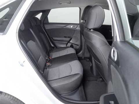 Kia Ceed 1.0 T-GDi 88kW (120CV) Drive Kia Ceed 1.0 T-GDi 88kW (120CV) Drive