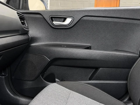 Kia Stonic 1.2 DPi 62kW (84CV) Concept