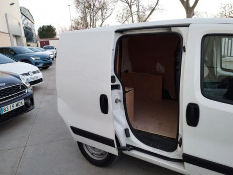 Fiat Fiorino Cargo SX N1 1.3 MJet 70 kW (95 CV)